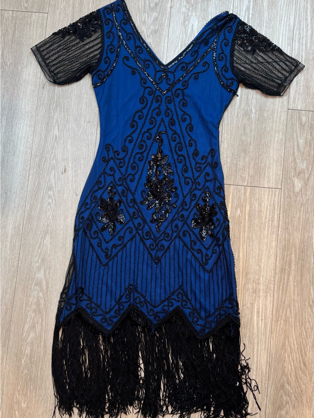 BABEYOND Flapper Girl Costume/Beaded Blue Midi Dress with Black Fringe Accents